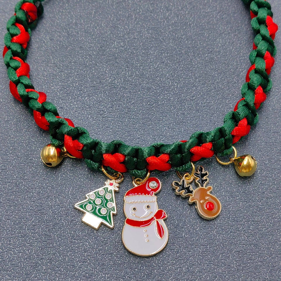 Green and red Christmas necklaces with Emaille pendants