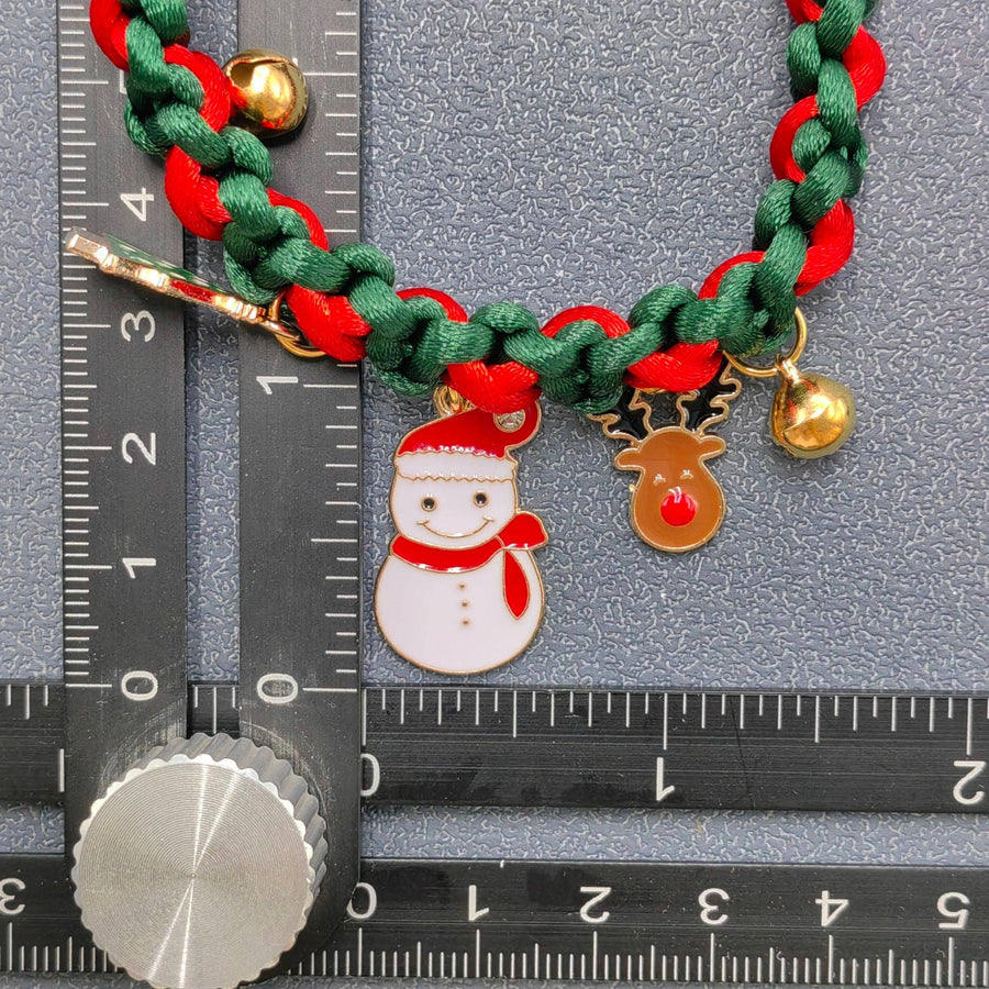 Green and red Christmas necklaces with Emaille pendants